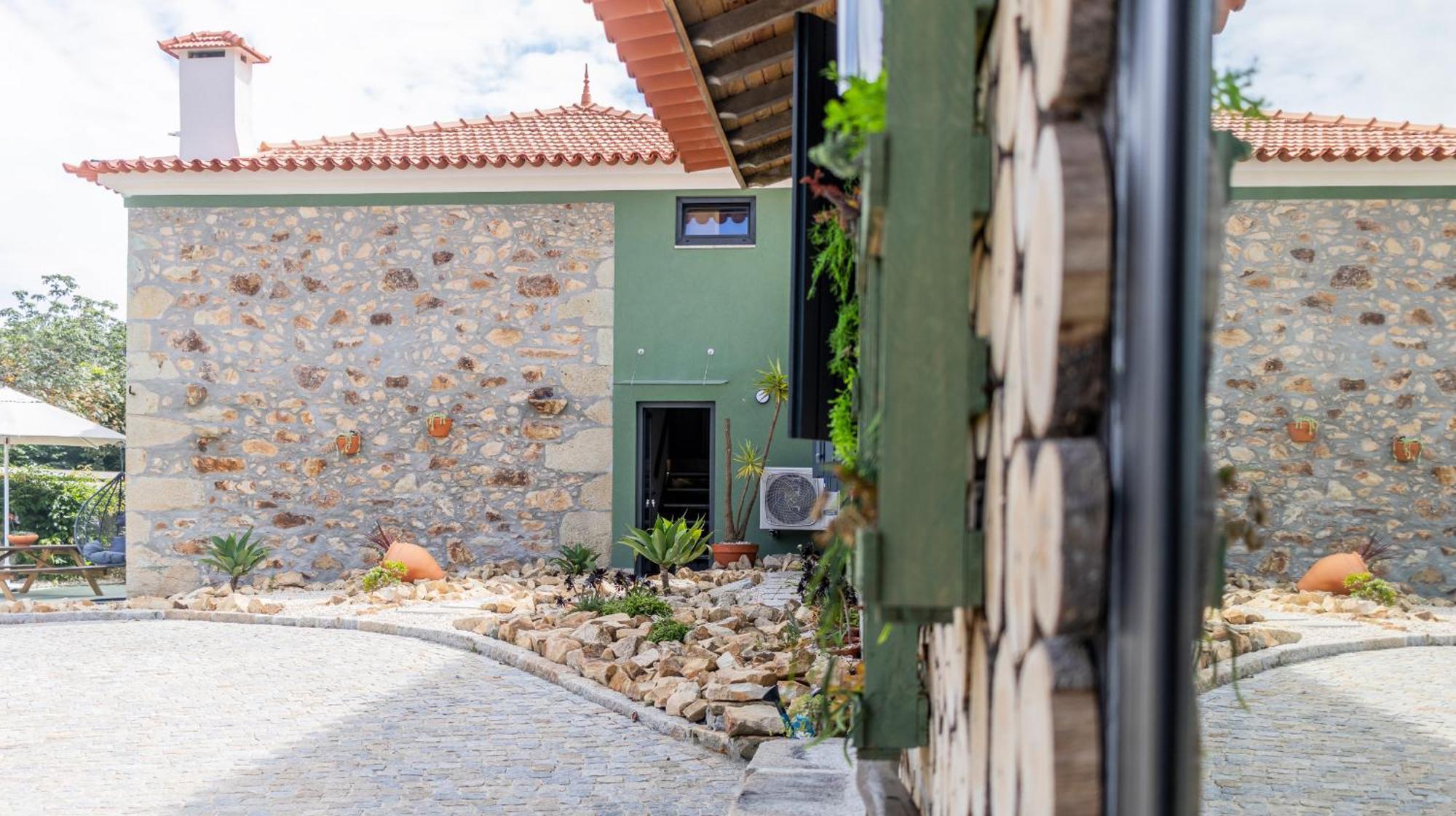 וילה דו קונדה Quintinha Sao Martinho Luxury 2 Suites Villa Eira With Jacuzzi מראה חיצוני תמונה