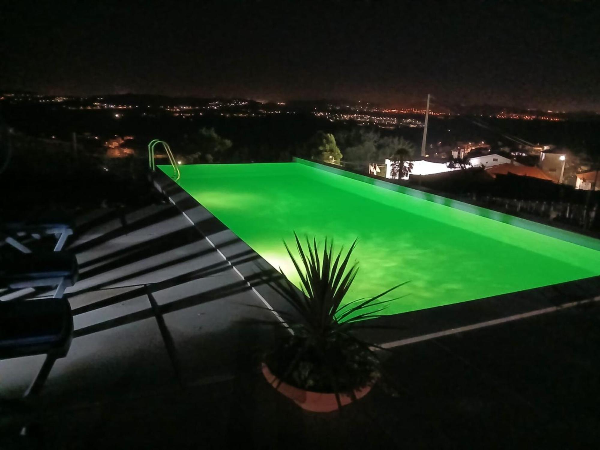 וילה דו קונדה Quintinha Sao Martinho Luxury 2 Suites Villa Eira With Jacuzzi מראה חיצוני תמונה